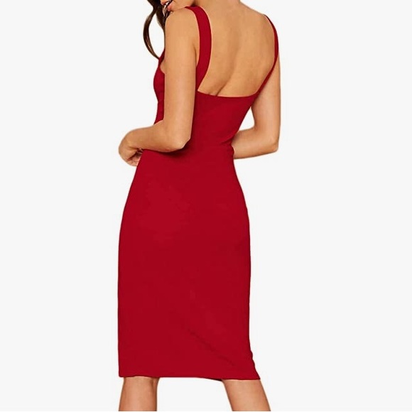 Red Dress - Picture 2 of 4